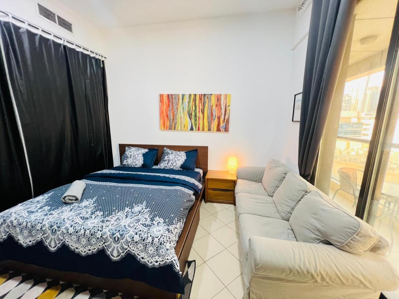 Private With Curtains In Marina & Blue Water * Dubaï